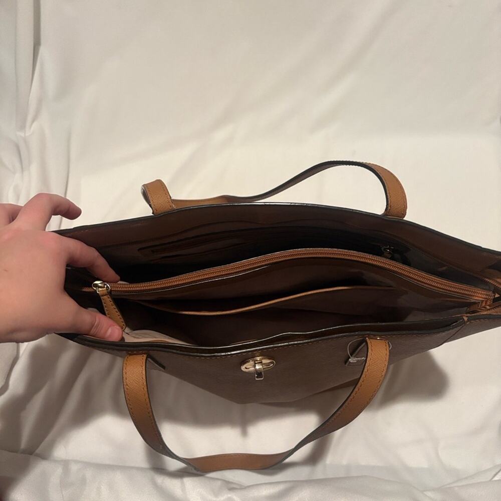 Michael Kors Rivington leather brown large tote bag - Picture 9 of 10